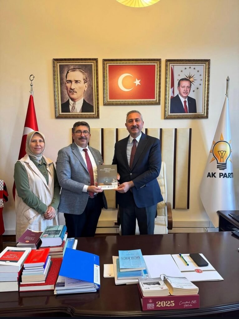 Önceki Adalet Bakanımız Sn. Abdülhamit GÜL’ü Ziyaret Ettik